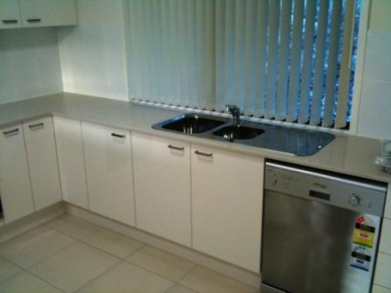 83 Tamworth Drive, Helensvale QLD 4212