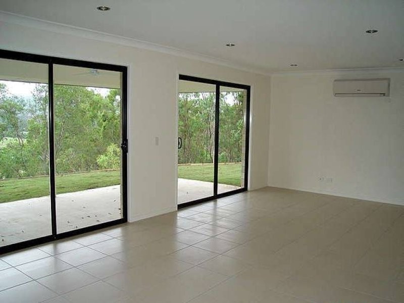 83 Tamworth Drive, Helensvale QLD 4212
