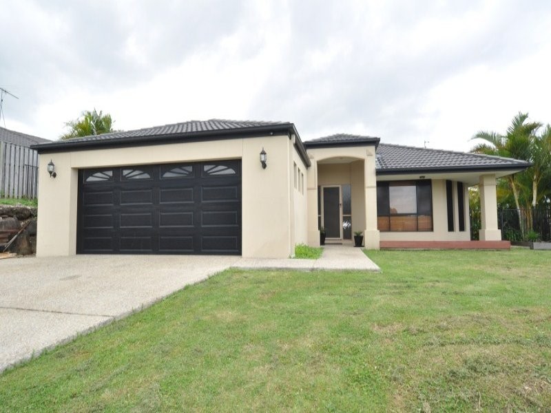 8 Brissendon Street, Maudsland QLD 4210