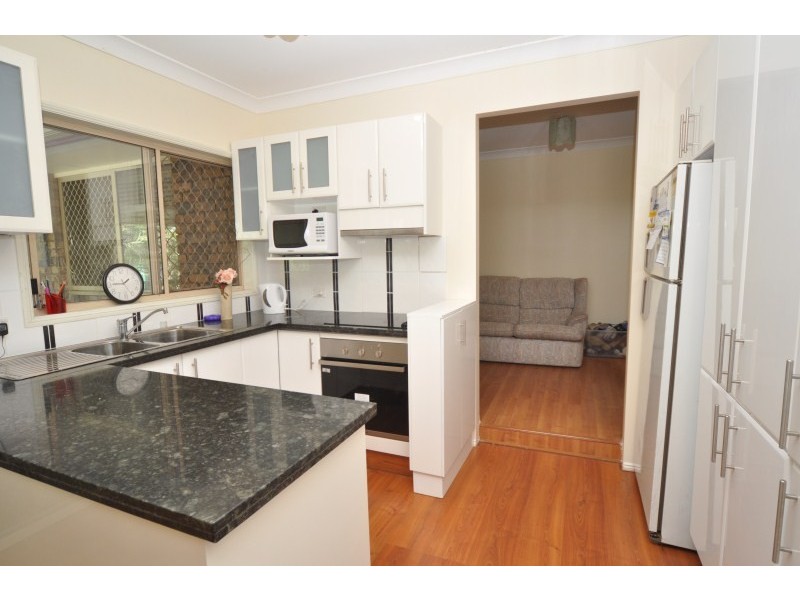 15 Adam Street, Oxenford QLD 4210