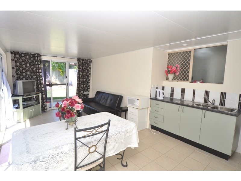 15 Adam Street, Oxenford QLD 4210