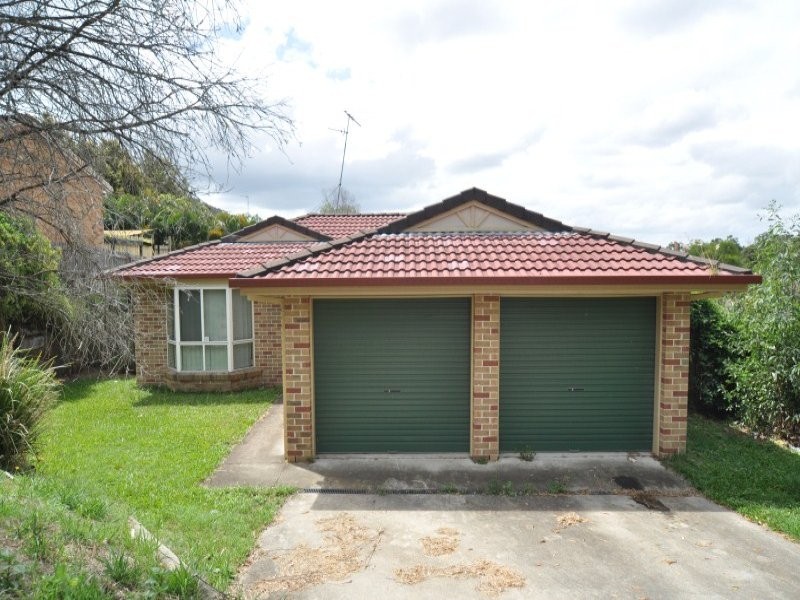 221 Universal Street, Oxenford QLD 4210