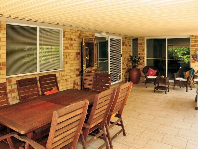 6 Penrith Court, Helensvale QLD 4212
