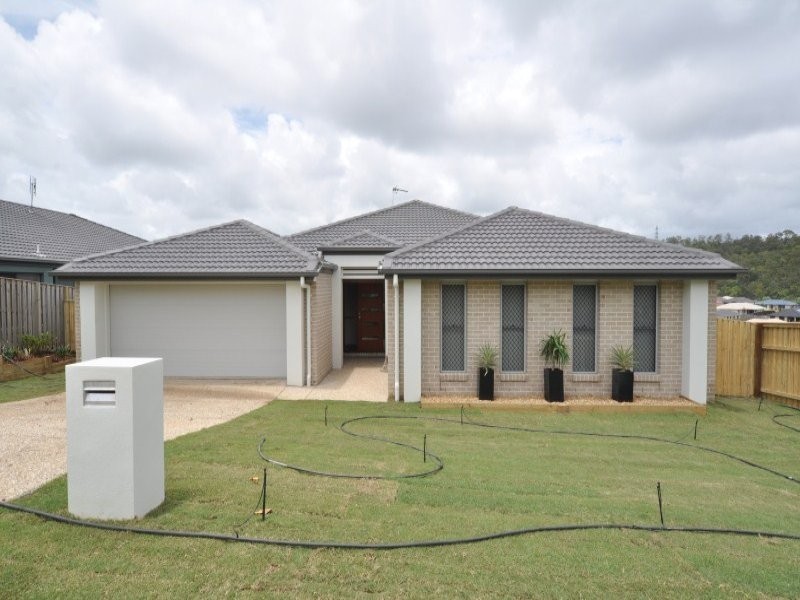 65 Diamantina Circuit, Pacific Pines QLD 4211