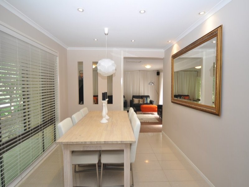 6 Jesmond Road, Helensvale QLD 4212