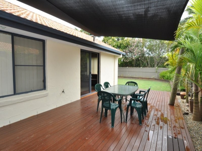 110 Serafina Drive, Helensvale QLD 4212