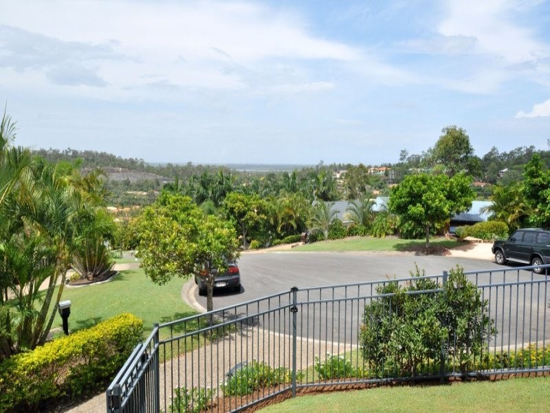 13 Windward Rise, Pacific Pines QLD 4211