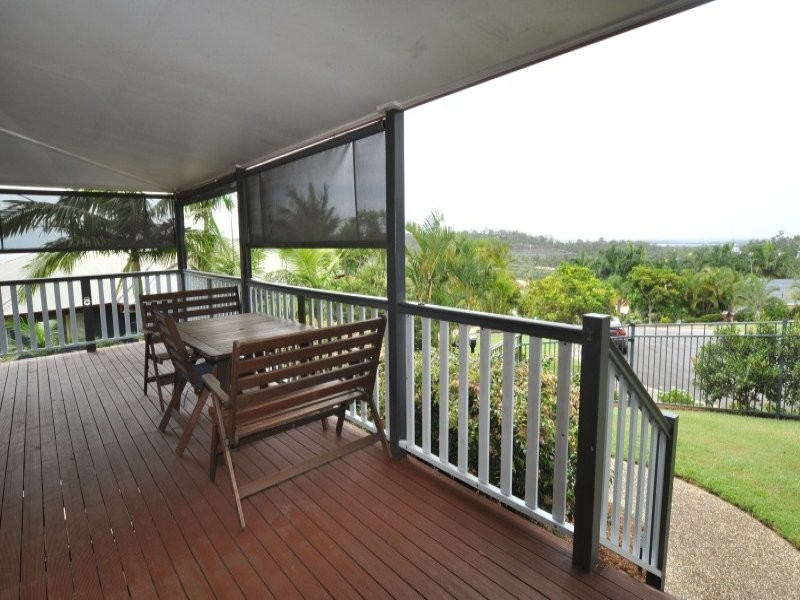 13 Windward Rise, Pacific Pines QLD 4211