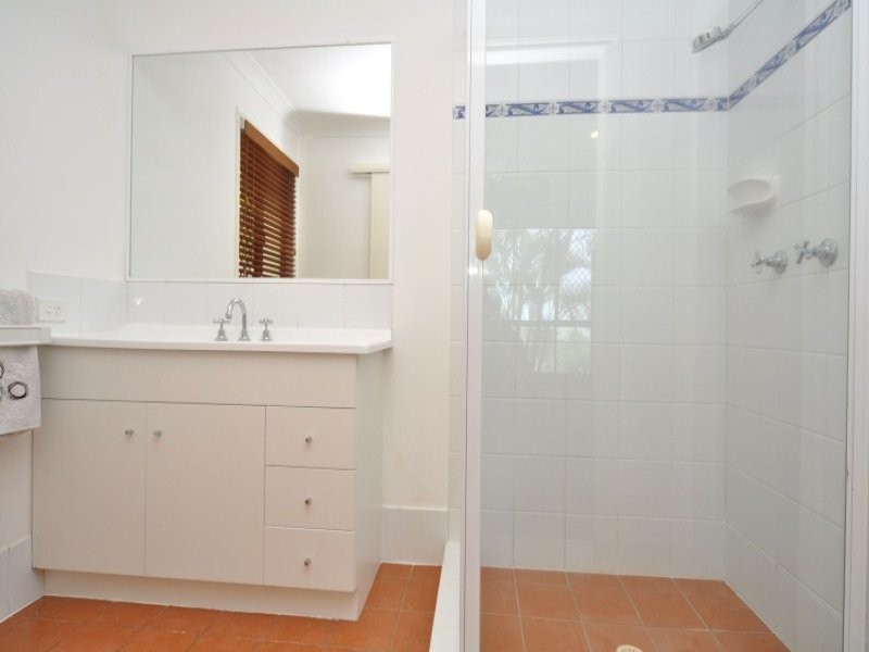 13 Windward Rise, Pacific Pines QLD 4211