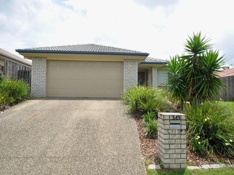 14 Witheren Circuit, Pacific Pines QLD 4211