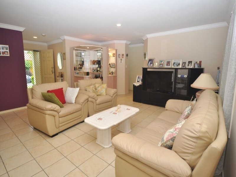 34 Easter Crescent, Pacific Pines QLD 4211