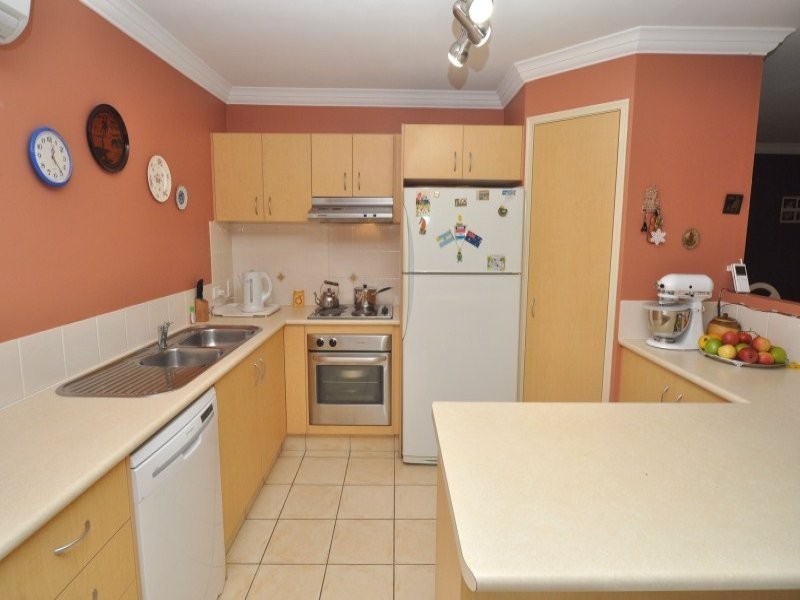 34 Easter Crescent, Pacific Pines QLD 4211