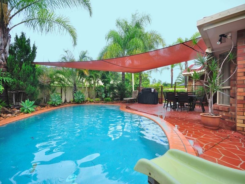 1 Ridge Court, Oxenford QLD 4210