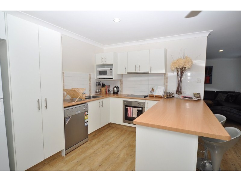 12 Starkey Street, Pacific Pines QLD 4211