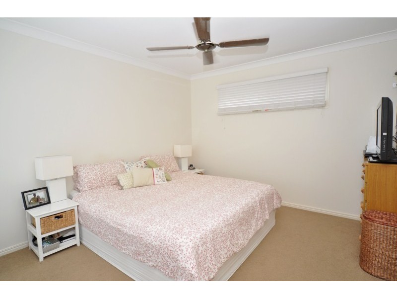12 Starkey Street, Pacific Pines QLD 4211