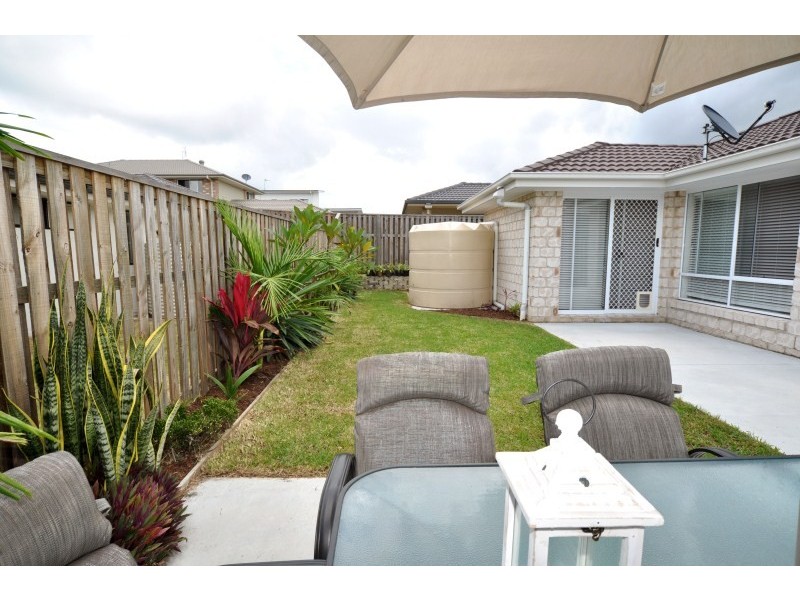 12 Starkey Street, Pacific Pines QLD 4211