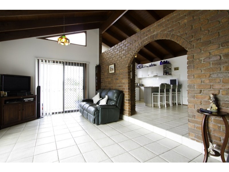 37 Lindfield Road, Helensvale QLD 4212