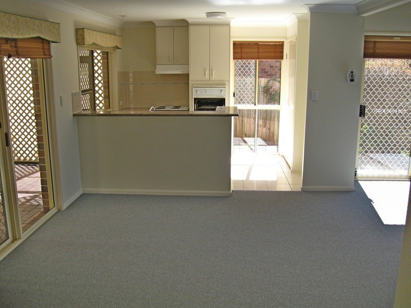 11/2 Doyalson Place, Helensvale QLD 4212