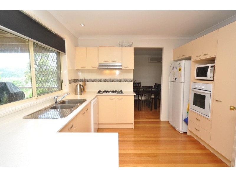 27 Palmerston Drive, Oxenford QLD 4210