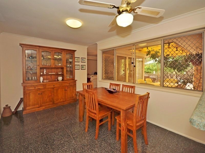 1 Lockhart Place, Helensvale QLD 4212