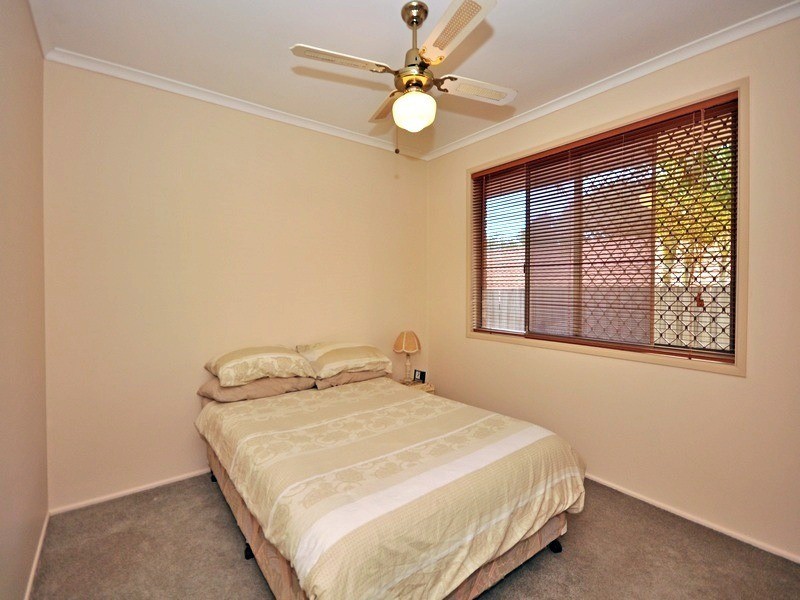 1 Lockhart Place, Helensvale QLD 4212