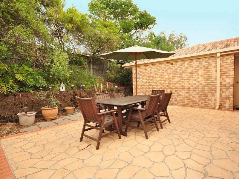 1 Lockhart Place, Helensvale QLD 4212