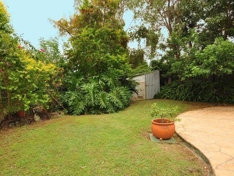 1 Lockhart Place, Helensvale QLD 4212