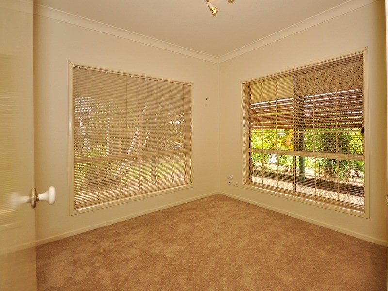 98 Mildura Drive, Helensvale QLD 4212