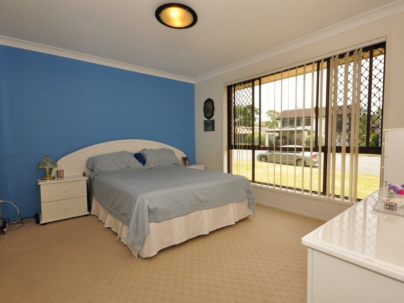 58 Parkes Drive, Helensvale QLD 4212