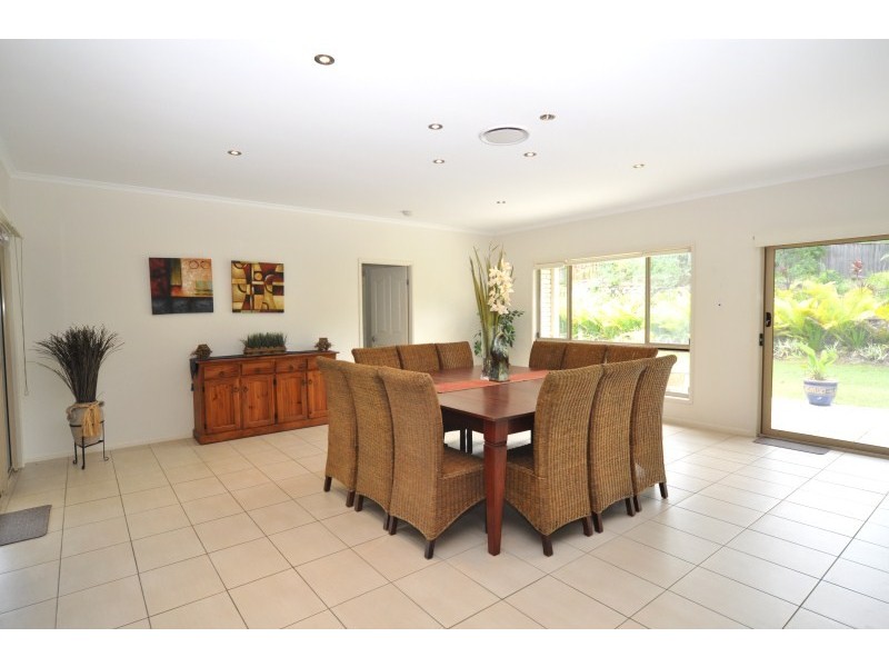 1 Willandra Court, Maudsland QLD 4210