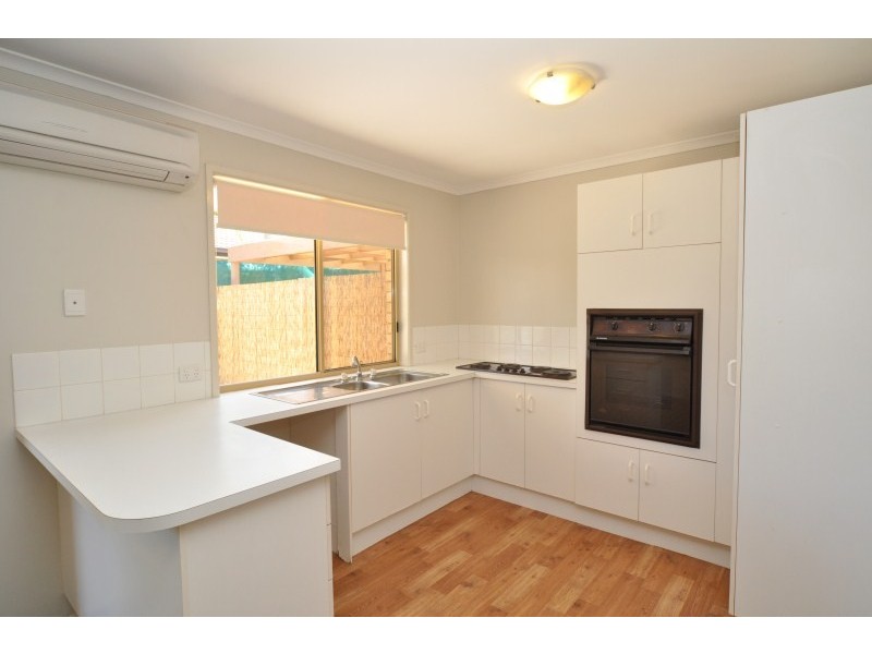 9/11 Kingaroy Avenue, Helensvale QLD 4212