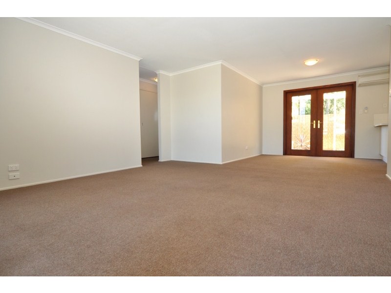 9/11 Kingaroy Avenue, Helensvale QLD 4212