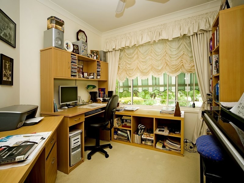 20 Austral Crescent, Pacific Pines QLD 4211
