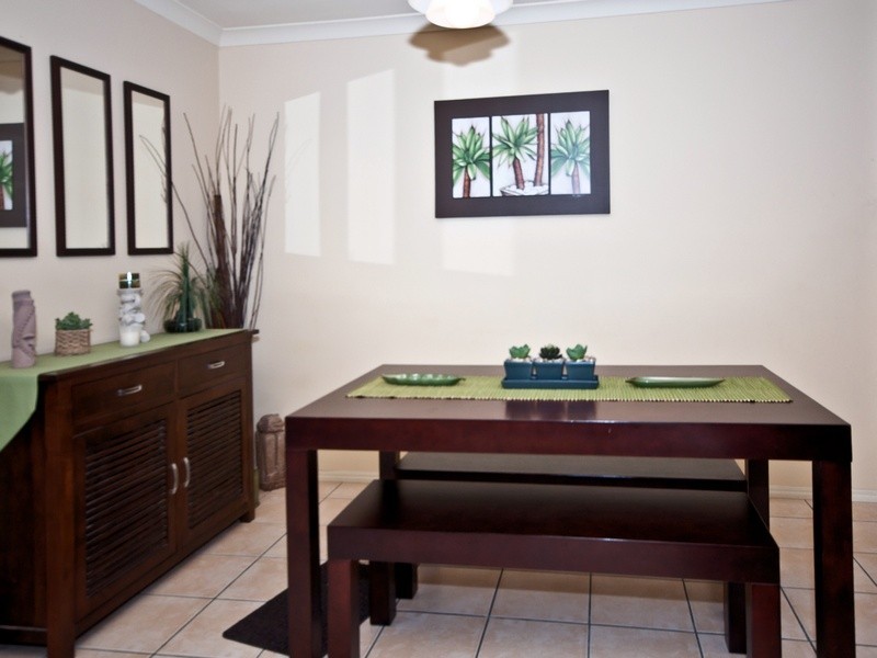 6/1 Santa Isobel Boulevarde, Pacific Pines QLD 4211