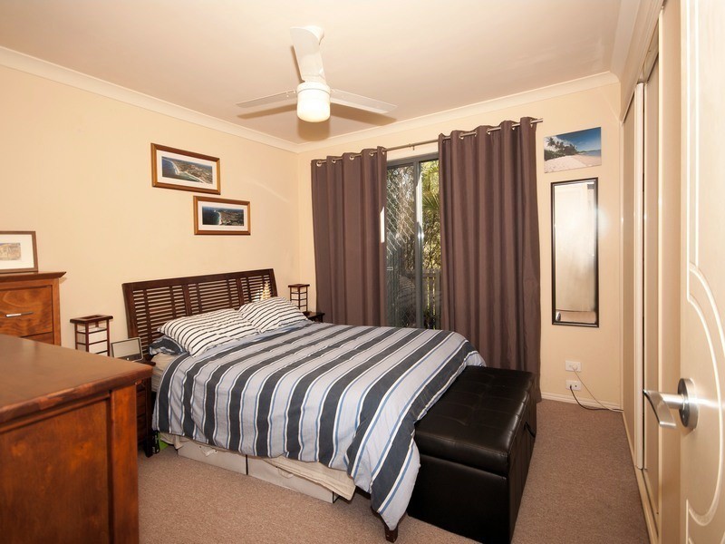 6/1 Santa Isobel Boulevarde, Pacific Pines QLD 4211