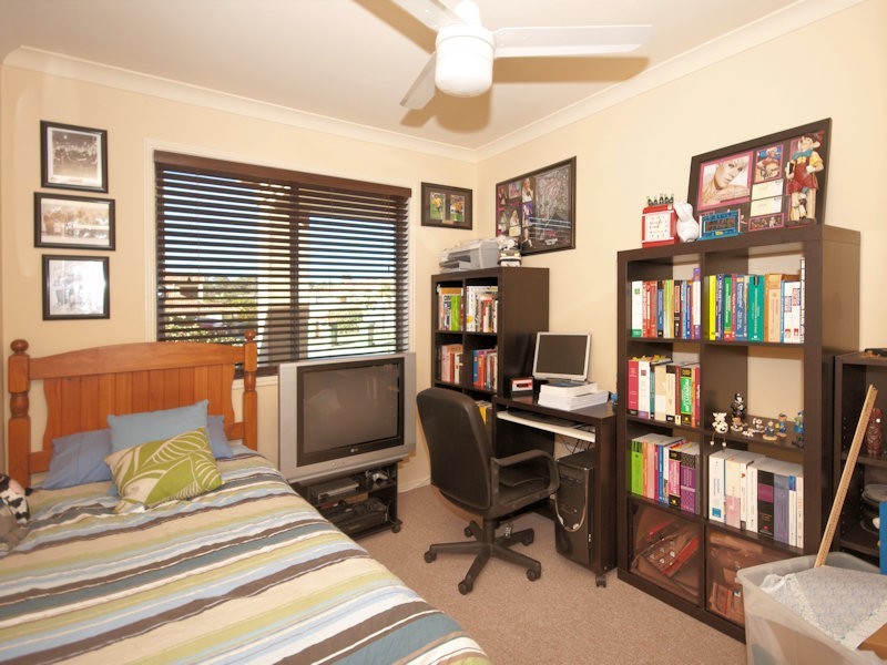 6/1 Santa Isobel Boulevarde, Pacific Pines QLD 4211