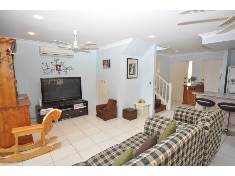 12 Harrow Place, Arundel QLD 4214