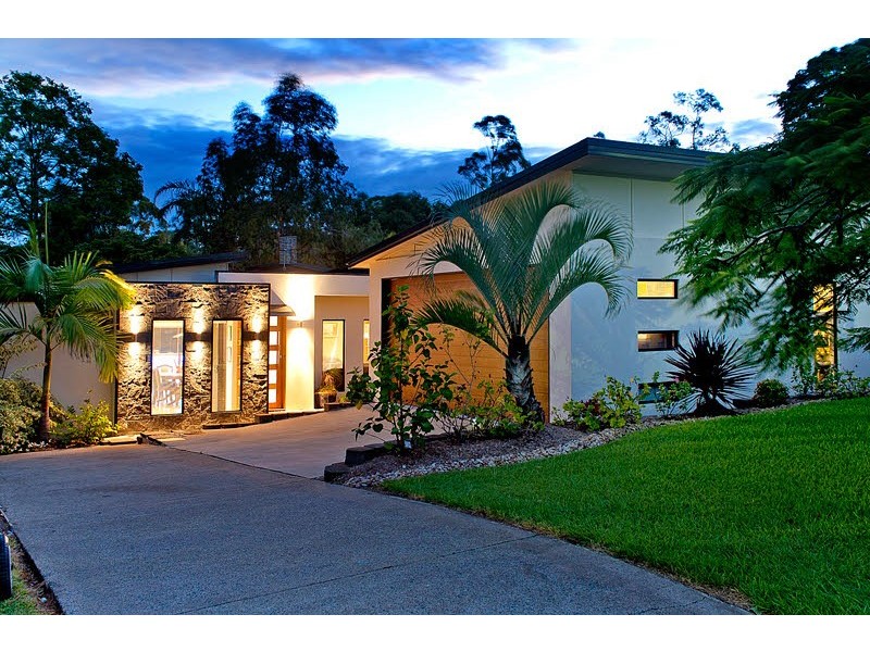 5 Narooma Place, Helensvale QLD 4212