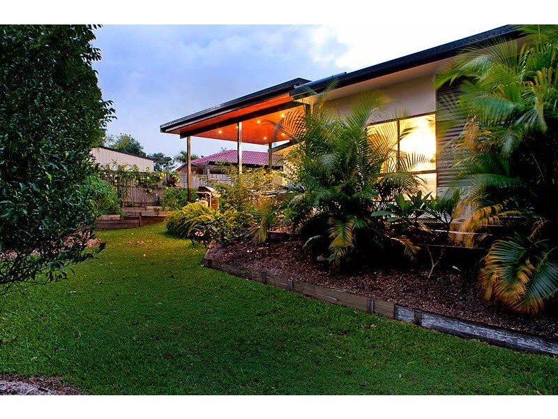 5 Narooma Place, Helensvale QLD 4212