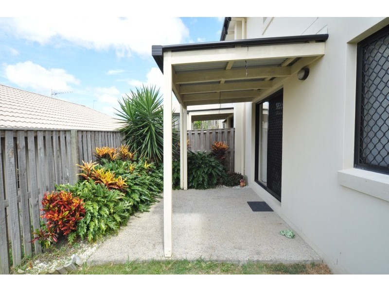 1/30 Witheren Circuit, Pacific Pines QLD 4211