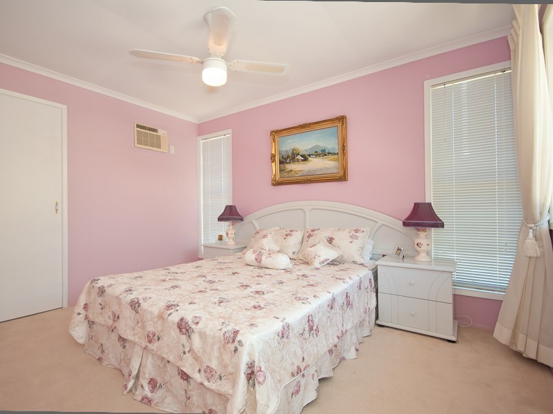52 Studio Drive, Oxenford QLD 4210