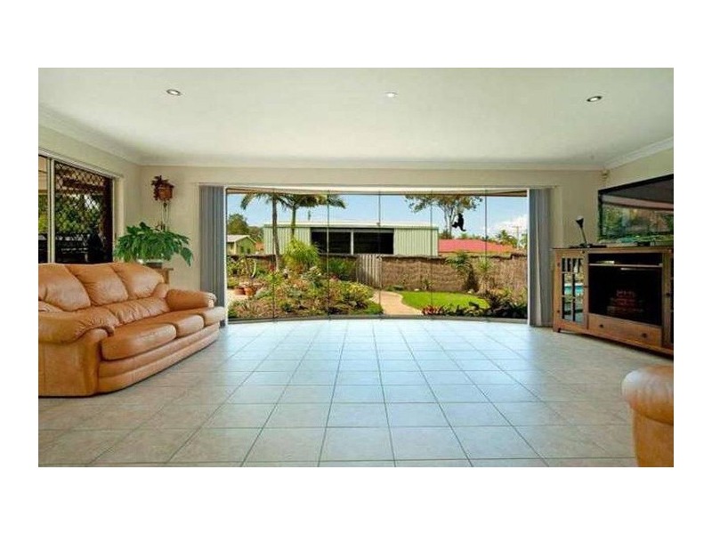 1 Colo Court, Helensvale QLD 4212