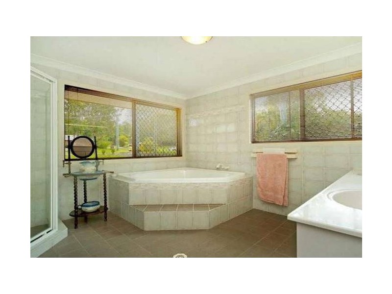 1 Colo Court, Helensvale QLD 4212