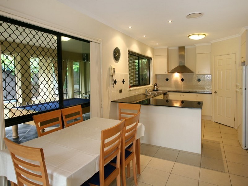 37 Hillary Circuit, Pacific Pines QLD 4211
