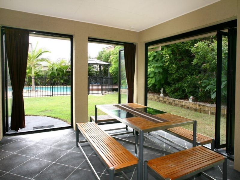 37 Hillary Circuit, Pacific Pines QLD 4211