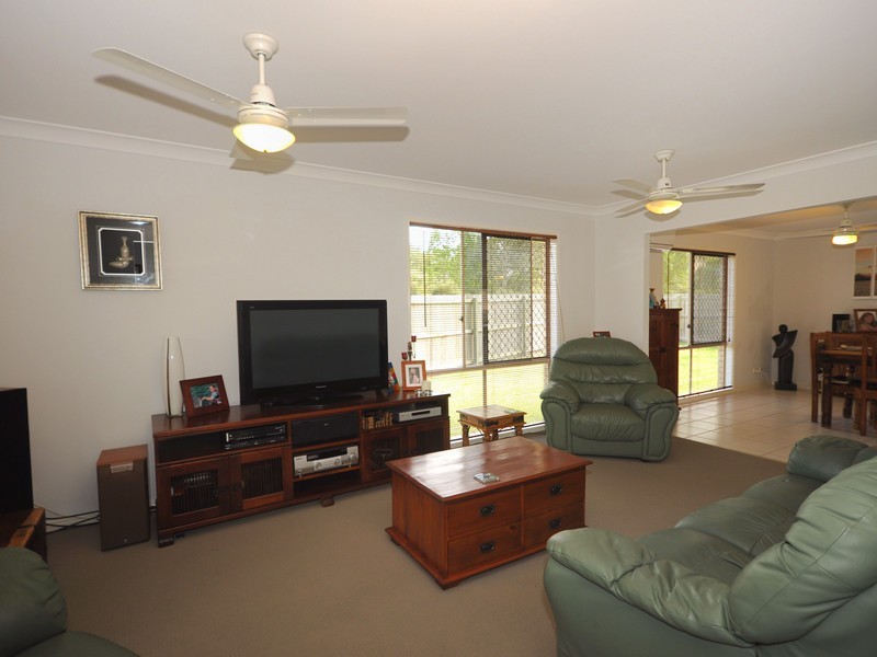33 Goldcrest Drive, Upper Coomera QLD 4209