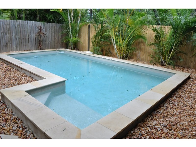 2/7 Dine Court, Upper Coomera QLD 4209