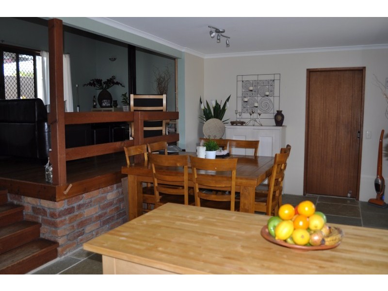 28 Latrobe Avenue, Helensvale QLD 4212