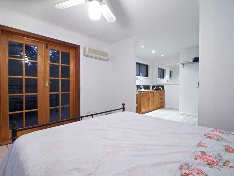 9 Narooma Place, Helensvale QLD 4212