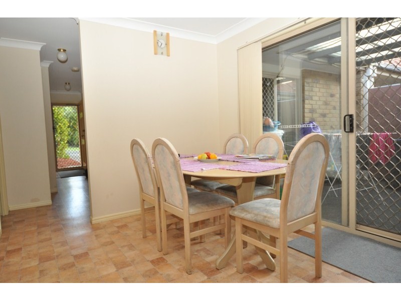 163 Greenacre Drive, Arundel QLD 4214